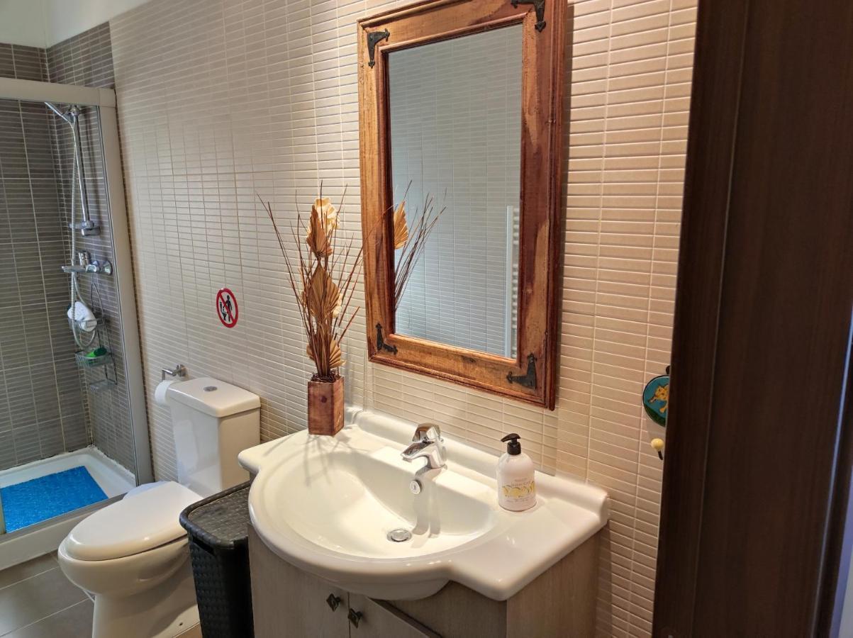 Roses Villa Trimiklini Bagian luar foto